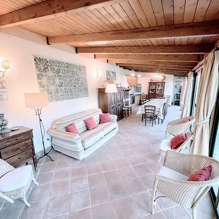Casetta - Sleeps 5 With Aircon, Wifi, Pool And Astounding Views Strettura