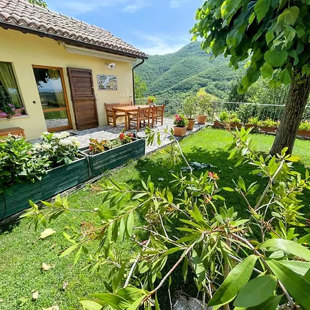 Serene Tuscan Retreat With Breathtaking Views